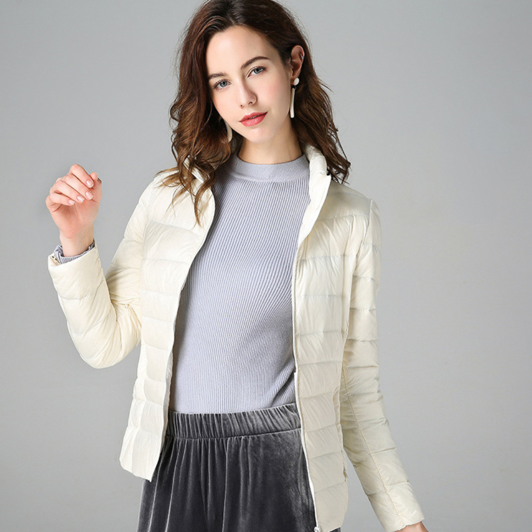 Myra™ | Ultra-light down jacket with sophisticated pleats
