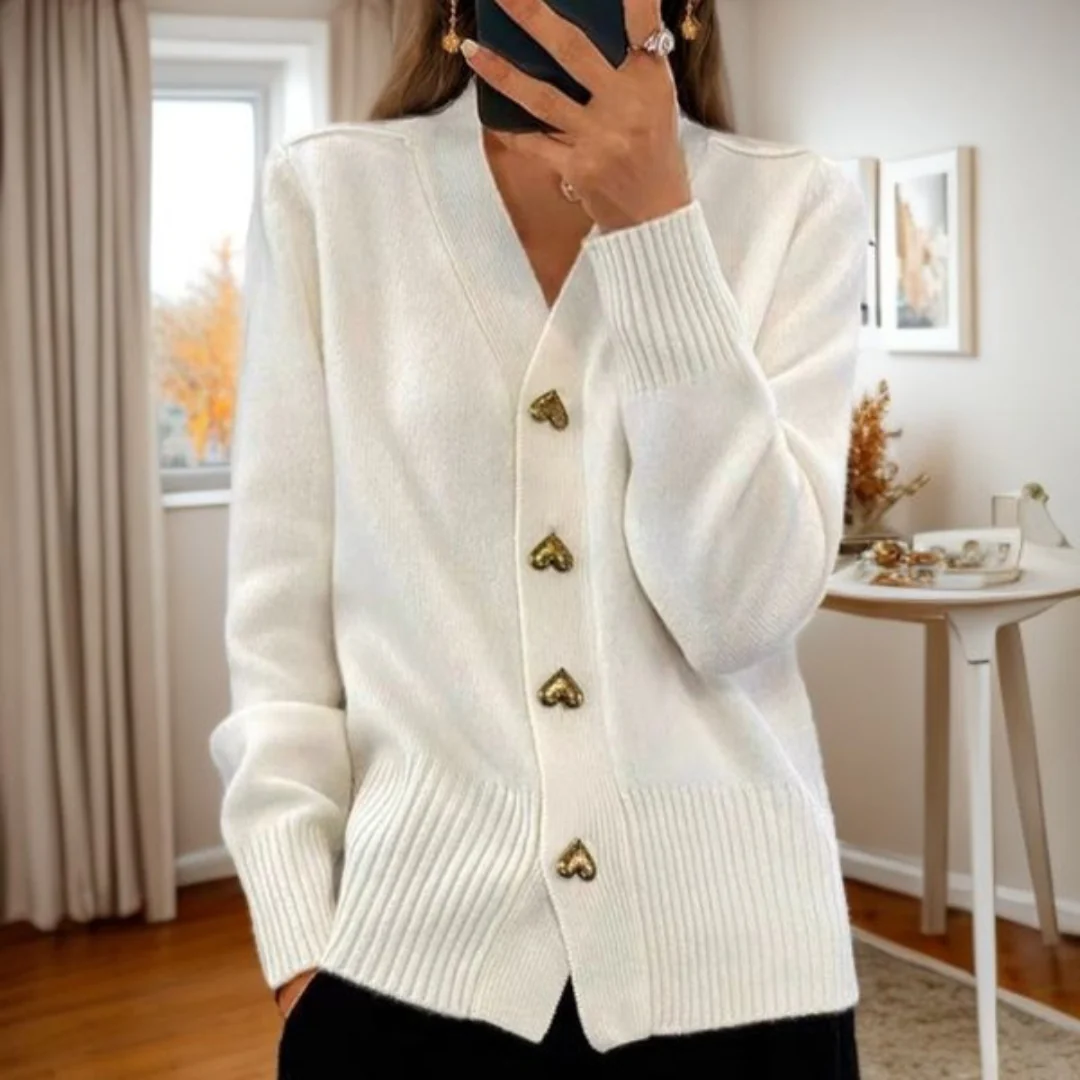 Martia™ - Timeless elegance with a touch of romanticism