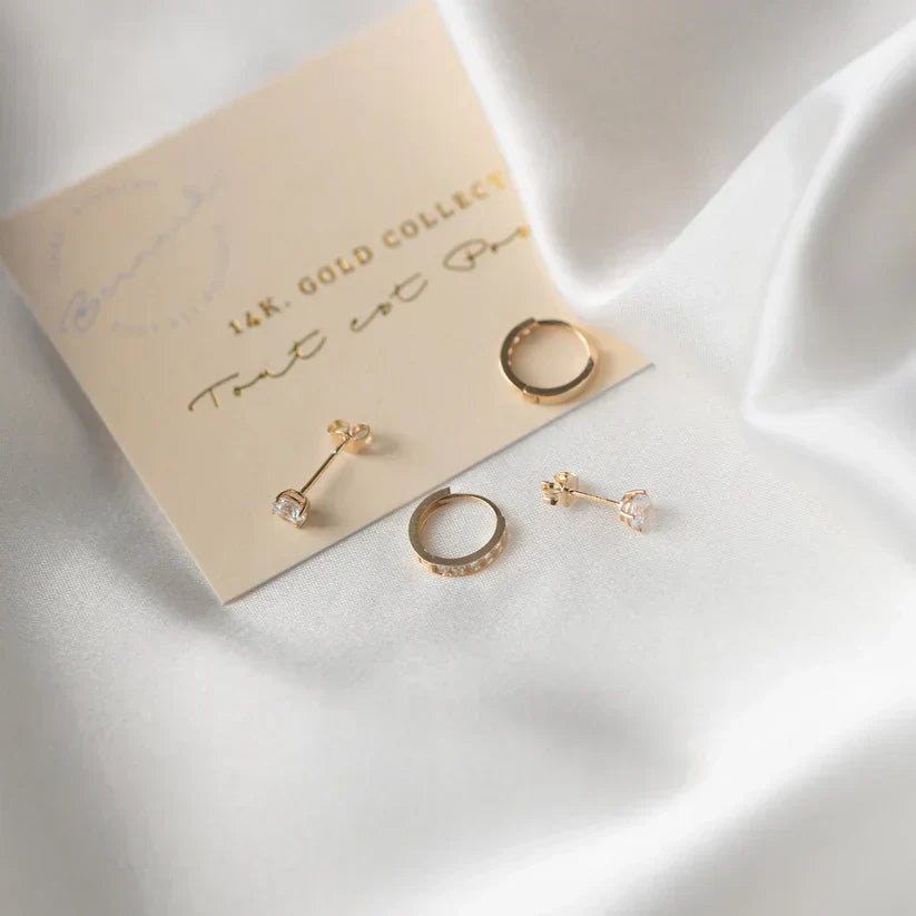 Earrings with Larmes de Lune stones | Gold